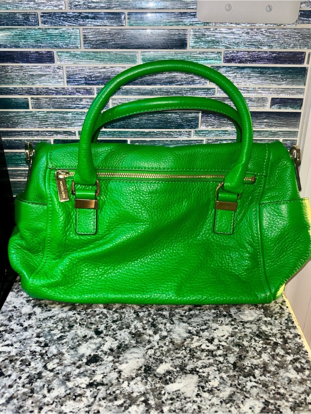 Limited edition Michael Kors Kelly Green leather selma handbag with tassel zip! - Picture 4 of 12